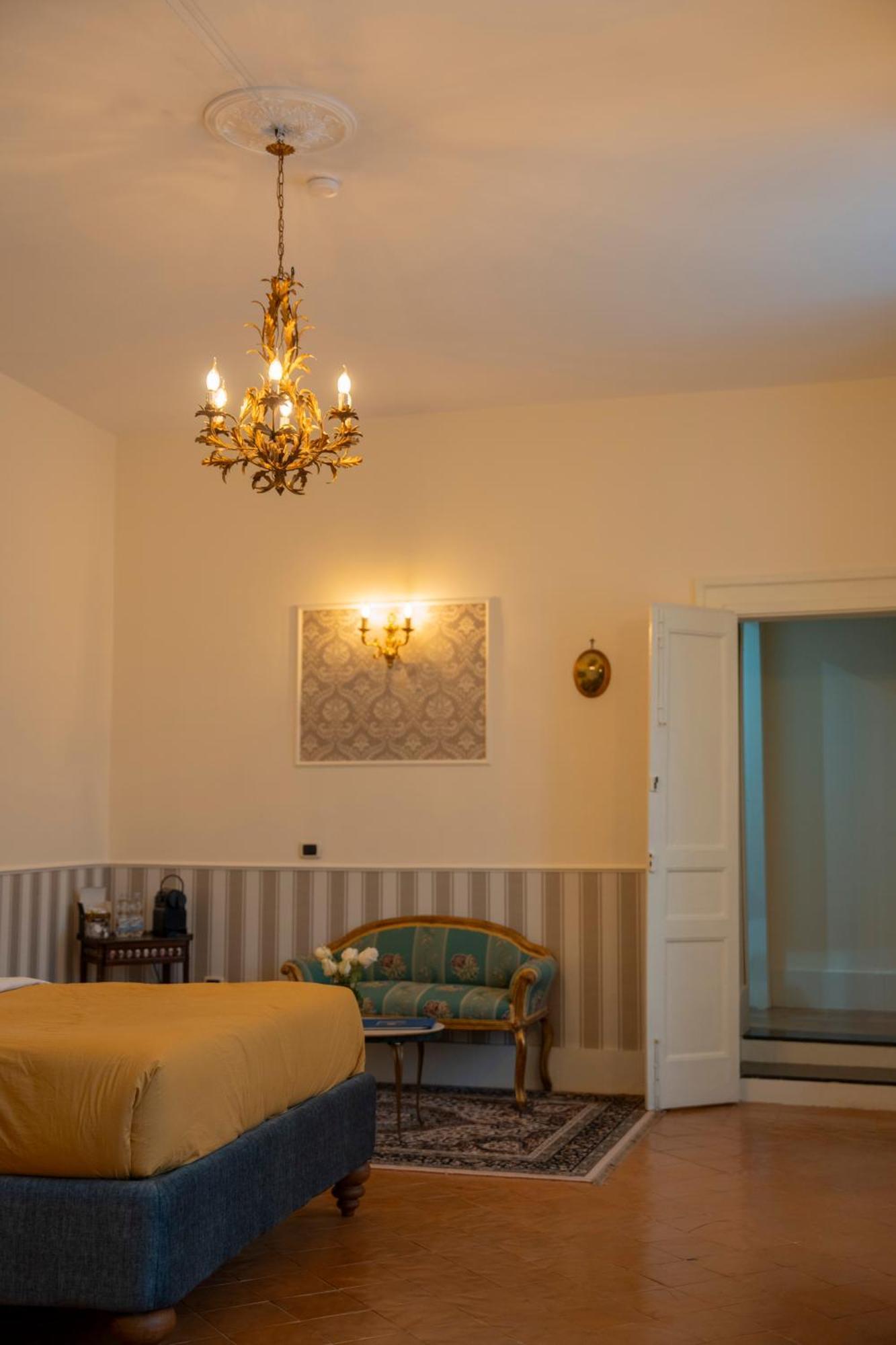 Casa Santangelo Suites Салерно Екстер'єр фото